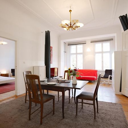 Elegante Altbauwohnung Berlin Exterior foto